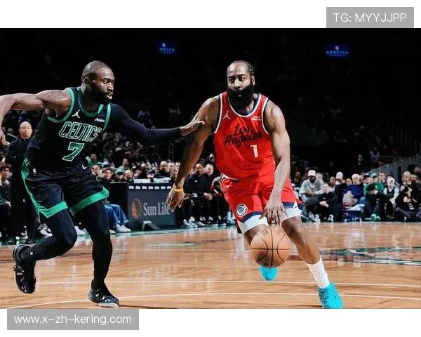 哈登关键助攻连连,快船末节掌控比赛 哈登关键助攻连连,快船末节掌控比赛